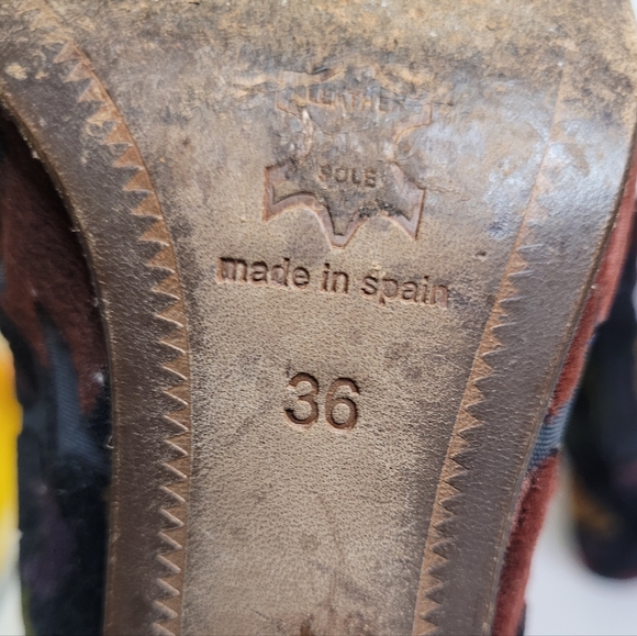 Etham Anthropologie Velvet Floral Heeled Boots Women's Size EU 36 US 5.5/6 - Picture 9 of 9